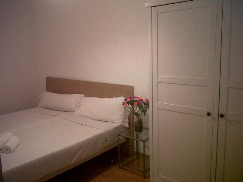 Km1 Amparo Apartments Madrid Ruang foto